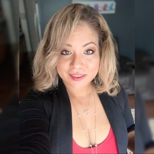 Meet your Posher, Diana